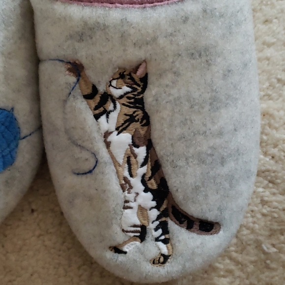 NwT. Cat and mouse slippers - Picture 2 of 6